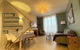 Superbe T3 Climatise - 62M2 - 4 Etoiles - Centre Historique Vue Port De Plaisance - Wifi - 5E Avec Ascenseur